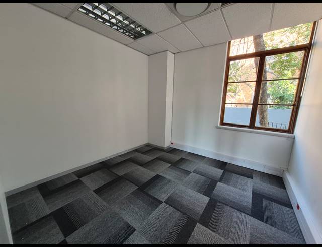 489M² OFFICE TO LET IN SANDTON CENTRAL